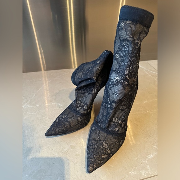 Gianvitto Rossi laced sock bootie - Picture 4 of 5